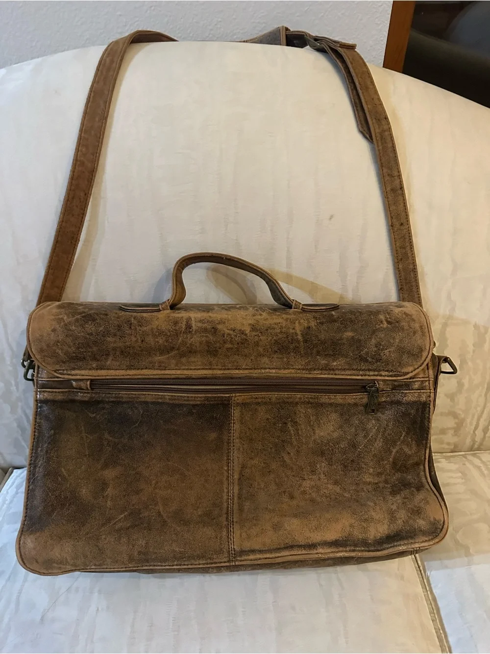 Unisex Brown Leather Messenger Bag - Vintage Style